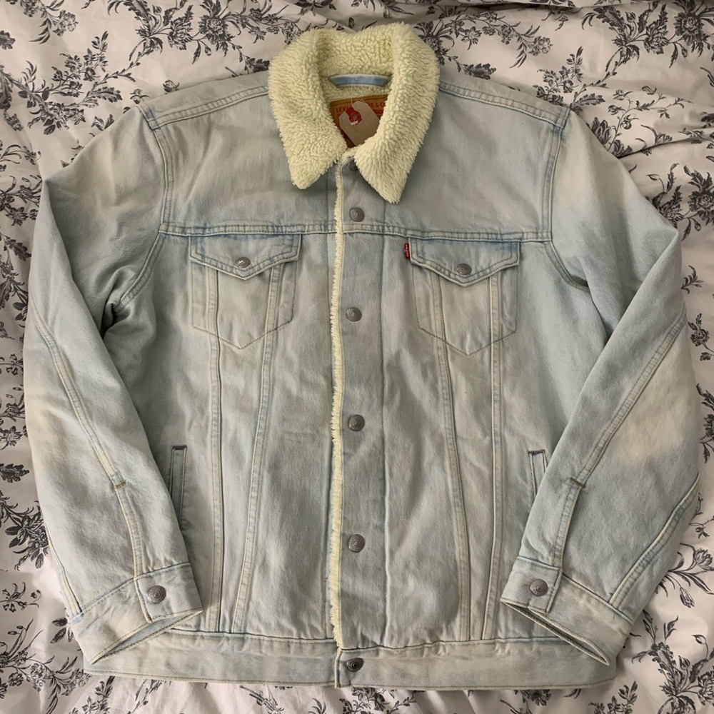 Levi’s Denim Sherpa Lined Jacket - Picture 2 of 2